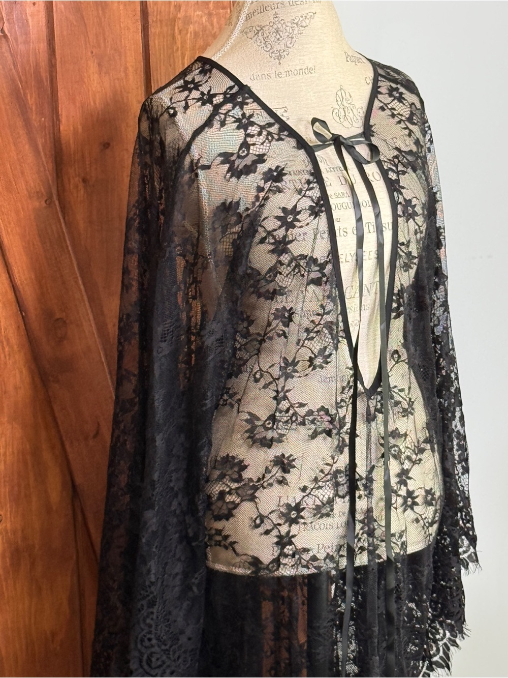 Long Lace Batwing See Through Robe - Picture 9 of 10